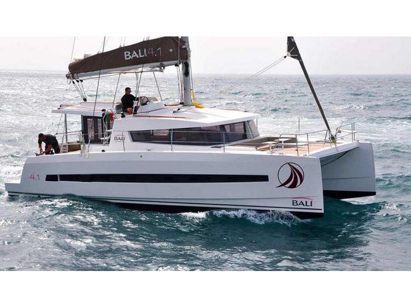 Catamaran FOR CHARTER, year 2018 brand Bali Catamaran and model 4.1, available in Marina Port Vell Barcelona Barcelona España